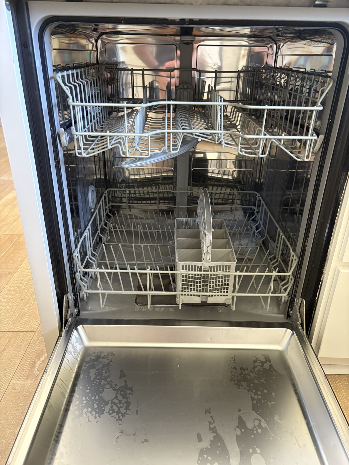 Bosch Dishwasher - Works Great!