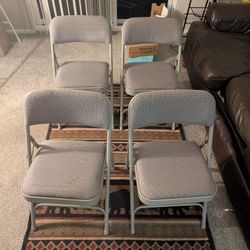 Folding Chairs Local Pickup Only 