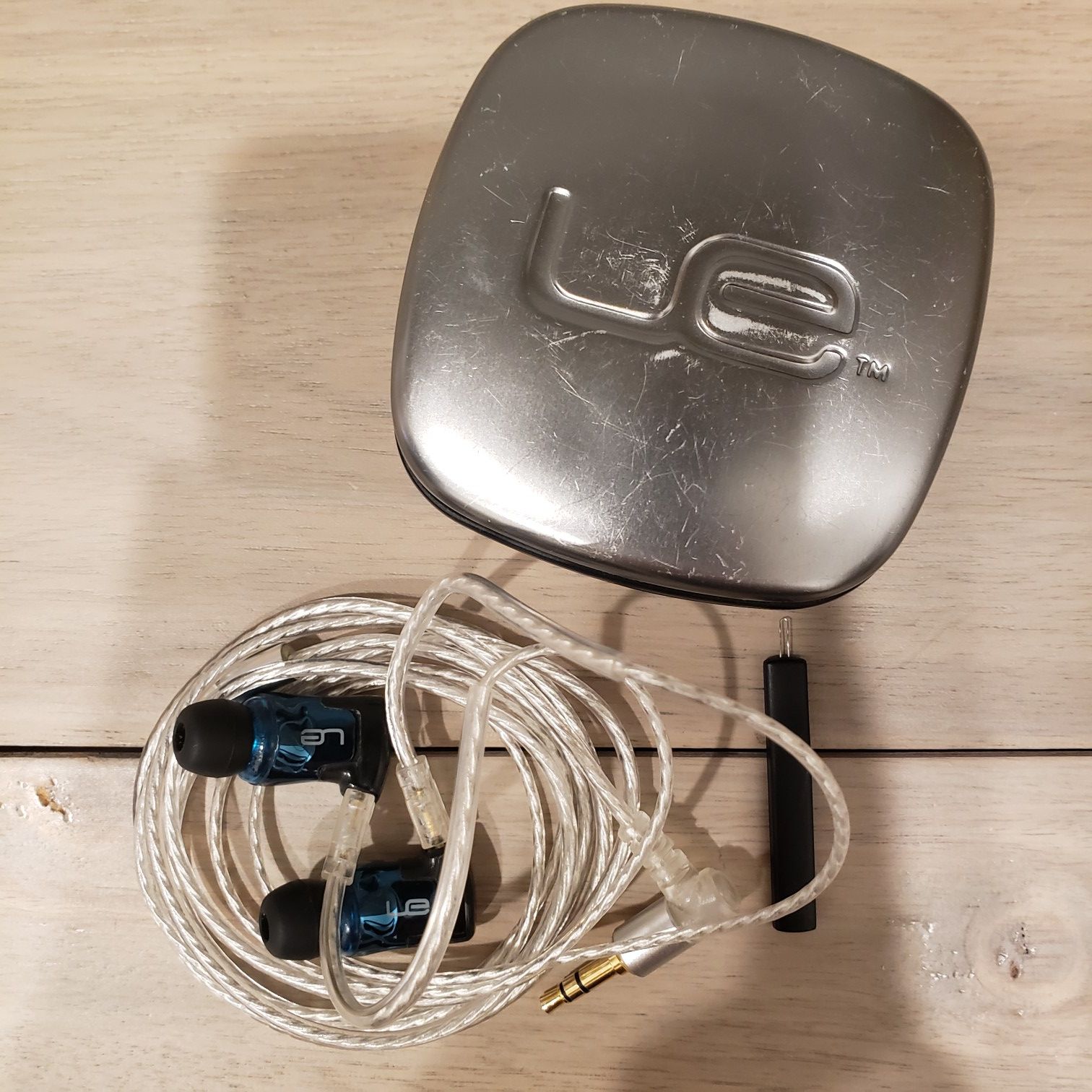 Ultimate Ears UE TripleFi 10 Sound Isolating IEM Earbuds (retail $399)