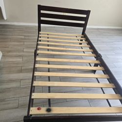 Kids TWIN size Bed, Wood Platform Bed Frame,Brown 