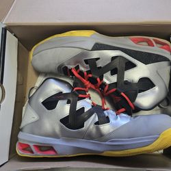 NIKE Jordan MELO size13