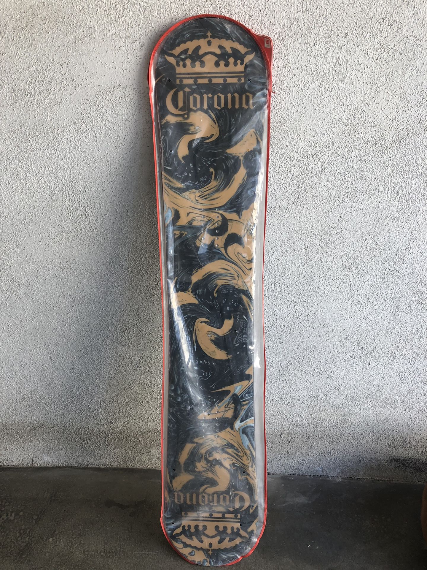 burton corona snowboard *NEW*