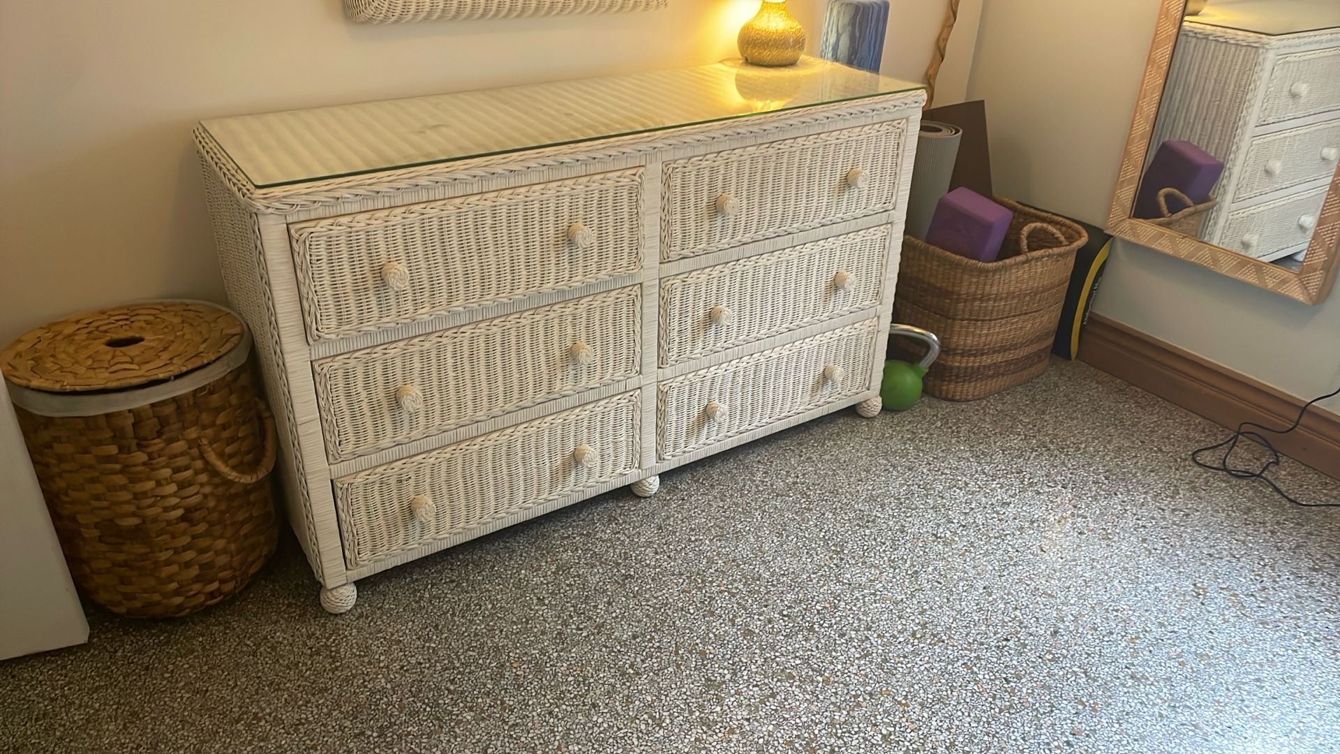 White Wicker Drawer Dresser And Mirror