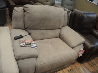 Power Recliner — Woodward Park (Taupe)