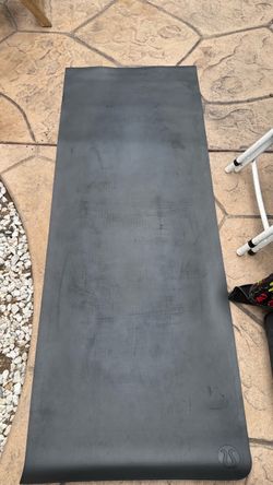 Lululemon yoga mat