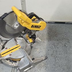 Dewalt Dual Bevel Compound Saw