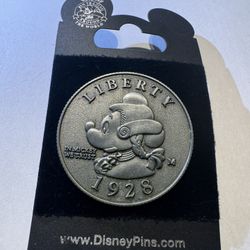 Limited Edition 2008 Disney Pin Mickey Mouse as George Washington Coin Liberty 1928