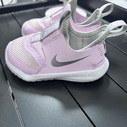 Pink Nikes Size 5 Children