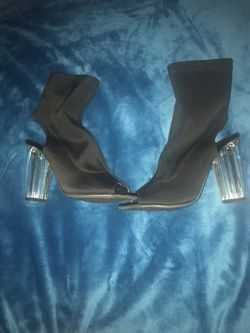Size 8 1/2 shoes for sale worn once