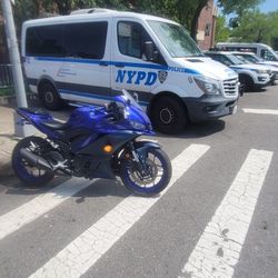 Yamaha YZF-R3   2025