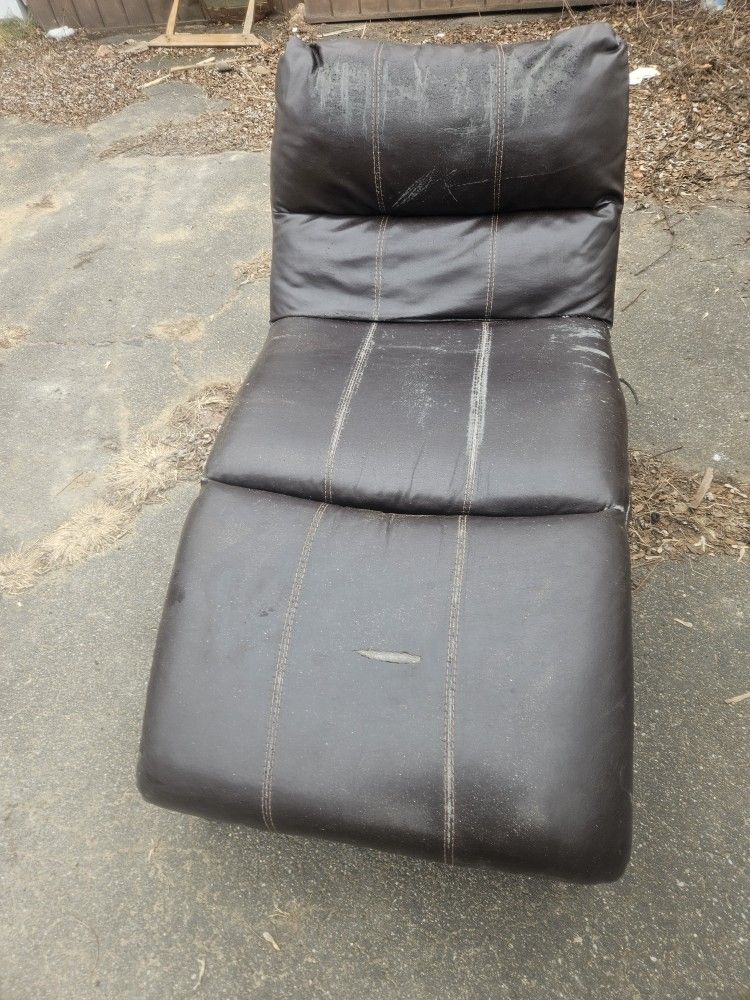 Leather Lounge Chair
