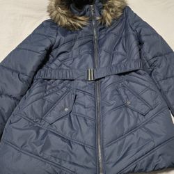 Girls/Women's Coat Size XL NEW
