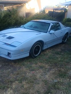 1988 firebird For parts runs and drives