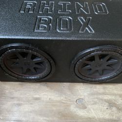 kicker cvr 10s with box 