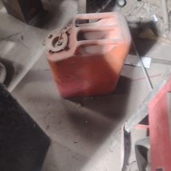 5 Gallon Gallon For Jeep Or Anything You Want To Use It For Gas Tank