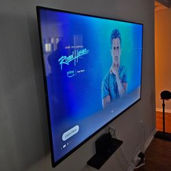 Hisense 58" Class 4K UHD LED Roku Smart TV HDR 58R6E