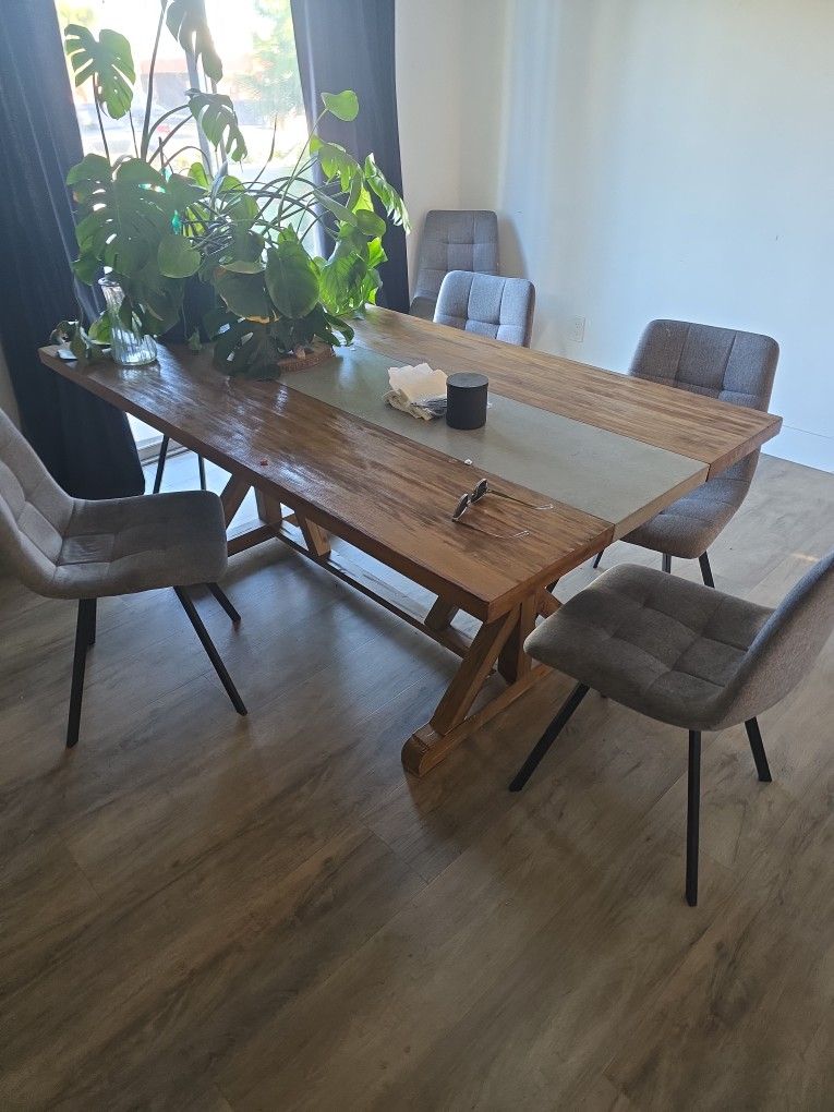 Kitchen Table 