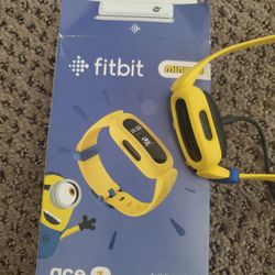 FITBIT MINIONS ACE 3 NEVER USED for kids