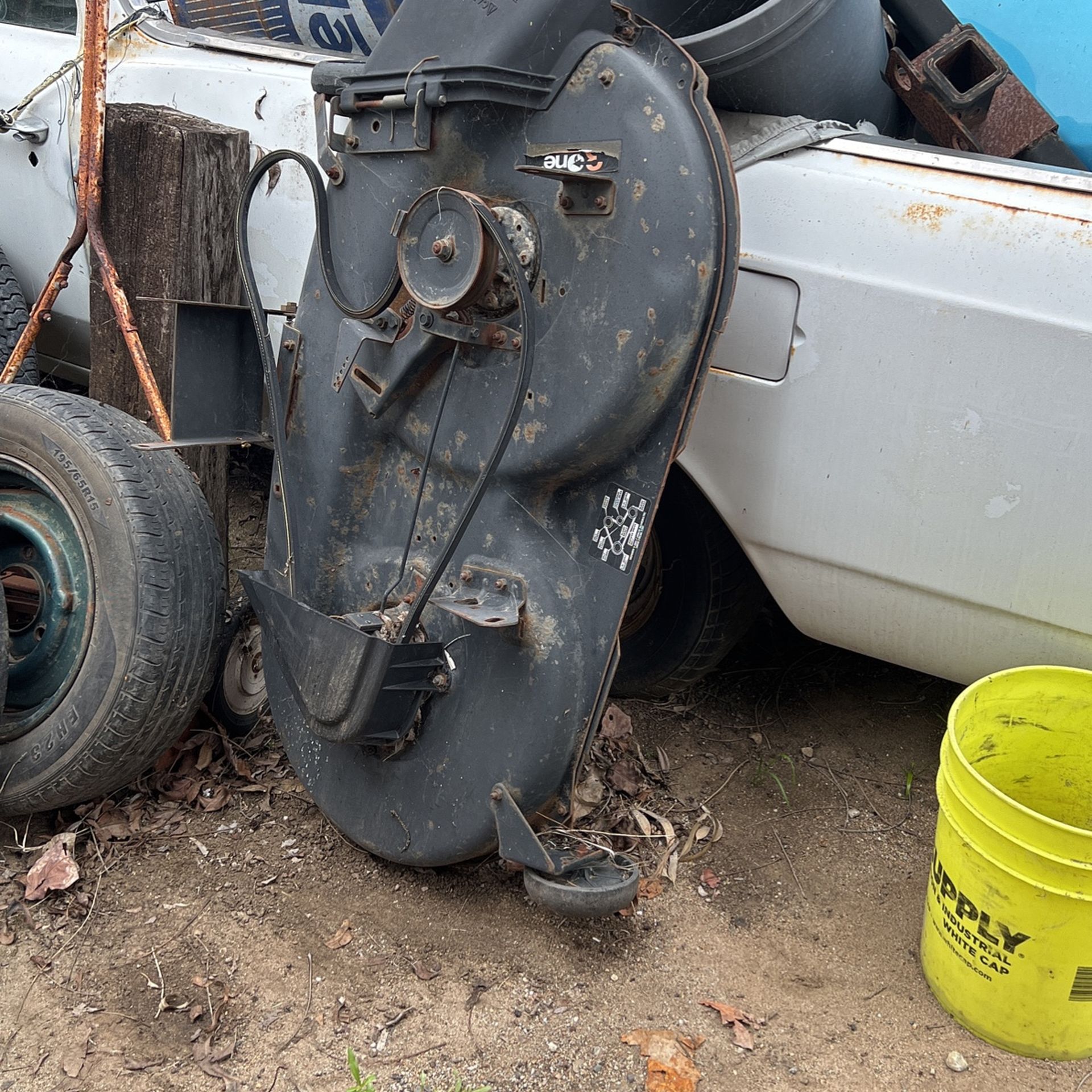 44 Inch Mower Deck - Universal Design