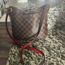 Louis Vuitton Crossbody 