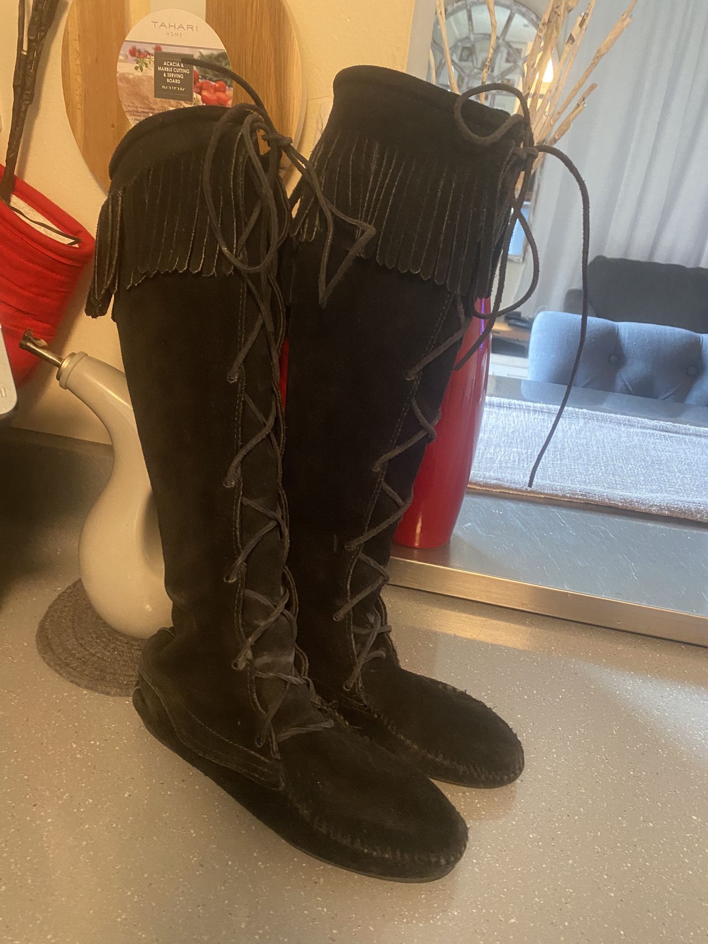 Black moccasin boots, classic, great condition size 7 1/2 to 8