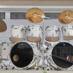 FREE DELIVERY! Pearl Double Bass Drum Set w/ Zildjian Cymbals and Hardware