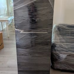 Used 10.1 Cu Refrigerator