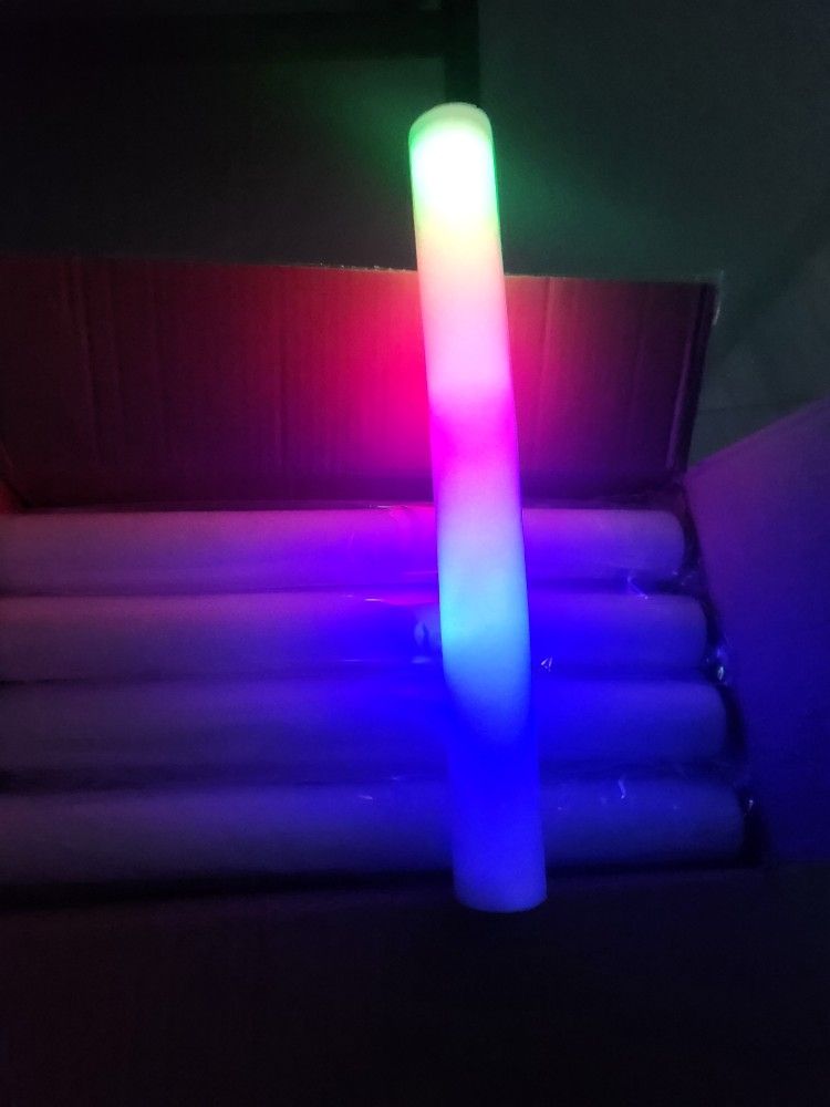 40 PCS Foam Glow Sticks For Parties (NEW)