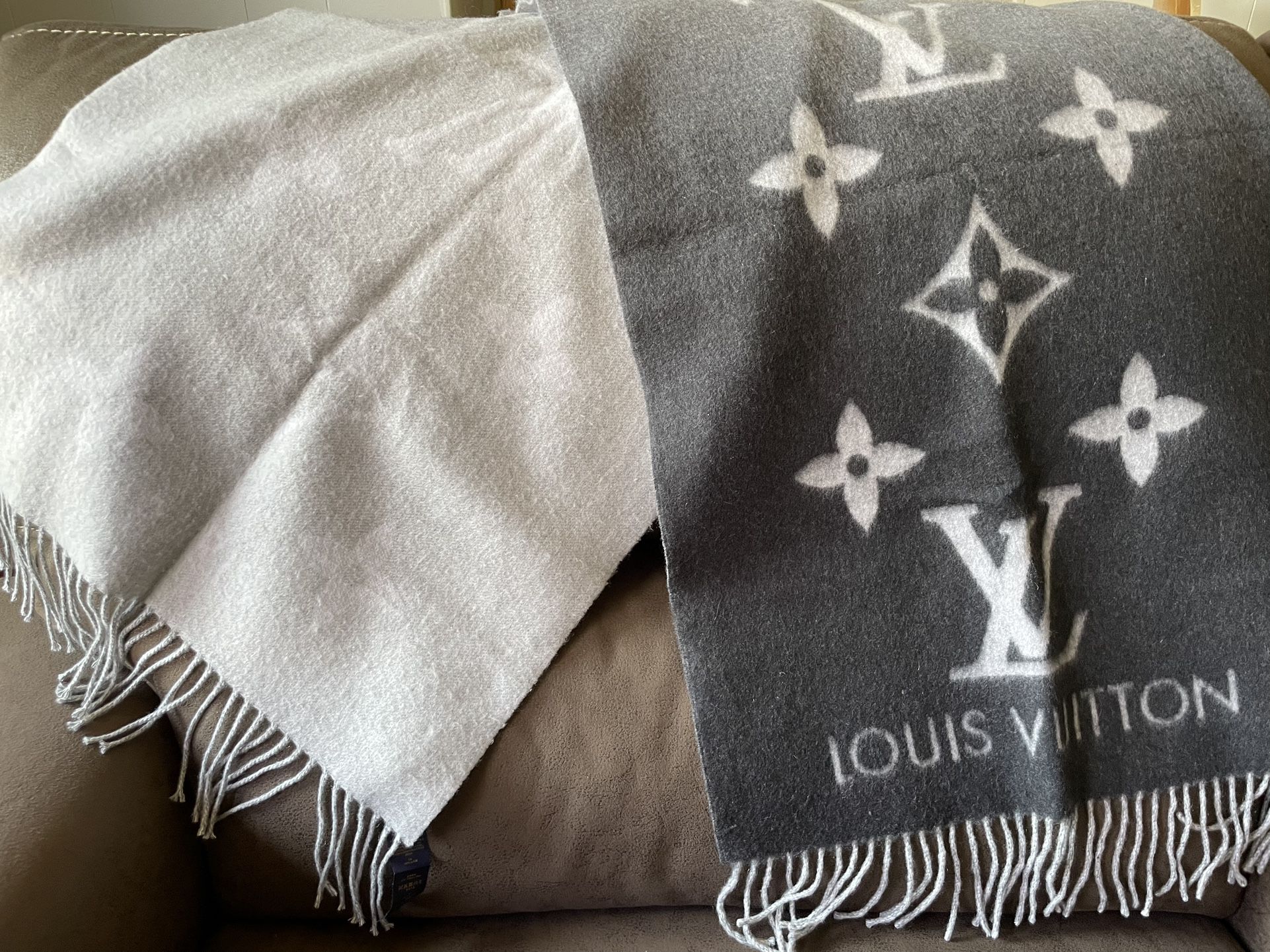 Louis Vuitton Reykjavik Gradient Scarf Grey Cashmere