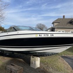 2000 Chris-Craft 210BR