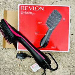 REVLON One-Step Hair Dryer and Styler