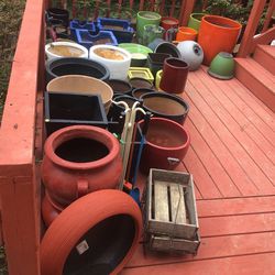 Flower pots/planters S M L, Garden tables etc. MAKE AN OFFER ! Thumbnail