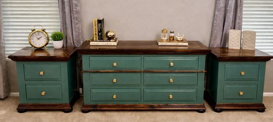 Dresser and 2 Nightstands
