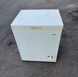 Freezer household deep chest (delivery available)