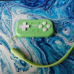 8Bitdo Micro Bluetooth Gamepad Pocket-sized Mini Controller