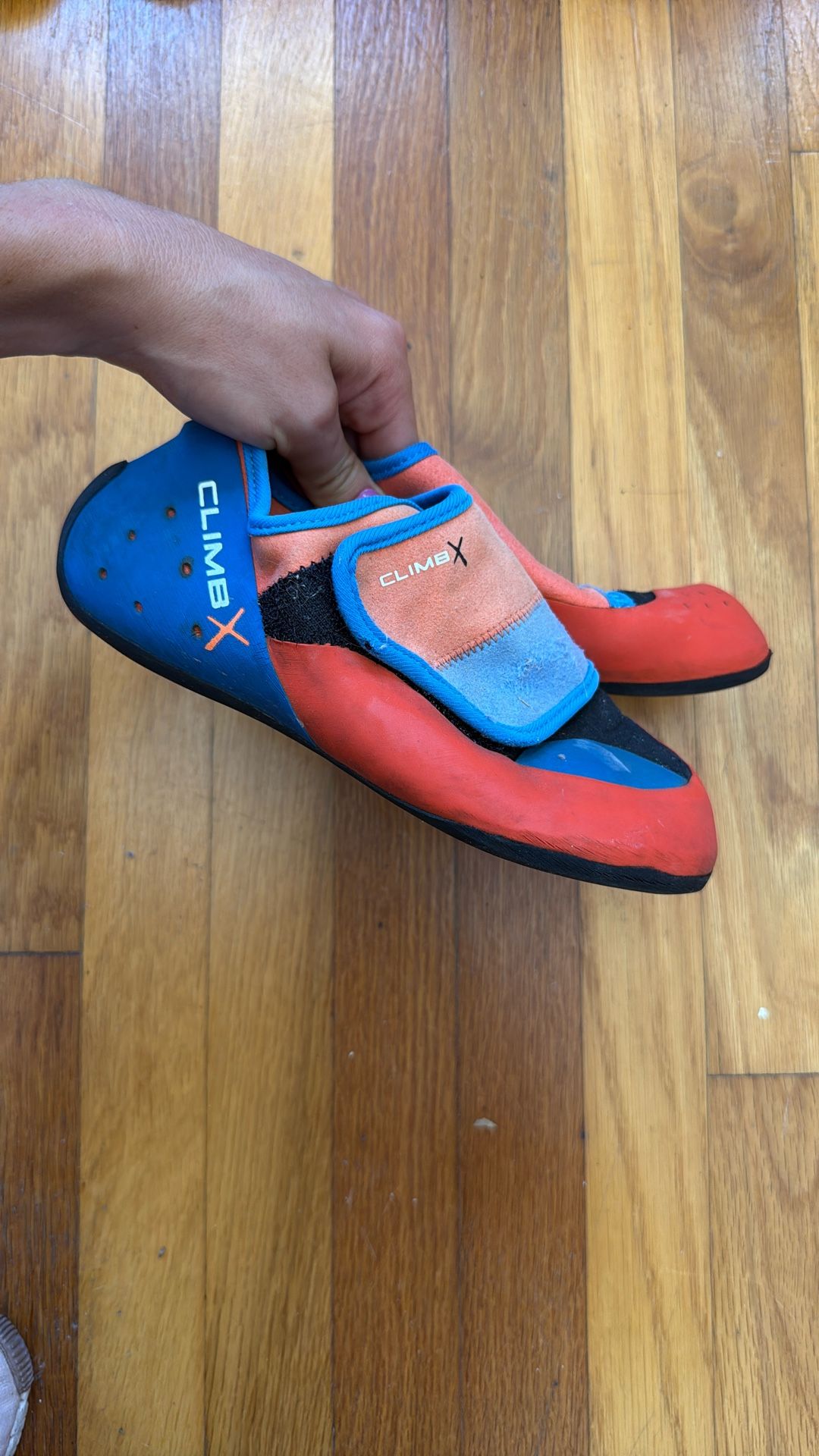 Climb X Kids Rock Climbing Shoes Size 5