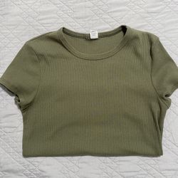 Tilly’s Basic Green Top
