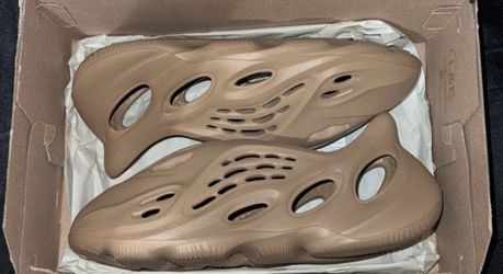 Yeezy Foam RNR Brand New 