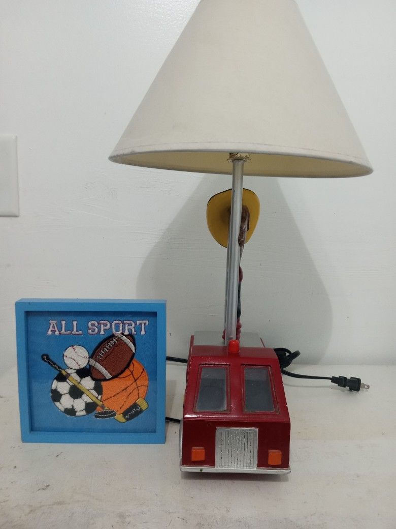 FIRE TRUCK LAMP AND FRAME 