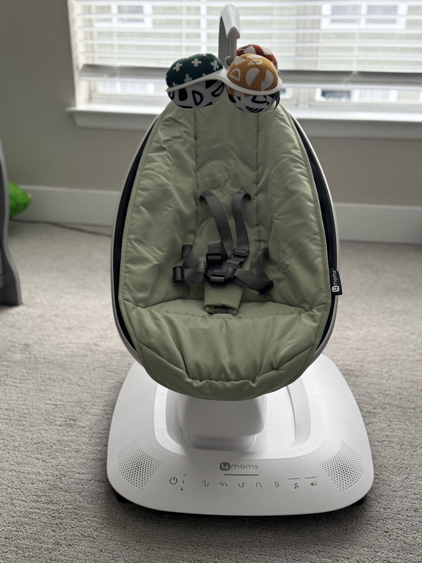 4Moms Mamaroo Motion Baby Swing