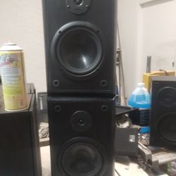 Infinity Sterling SS-2002 Standmount /Bookshelf Speakers With Grills