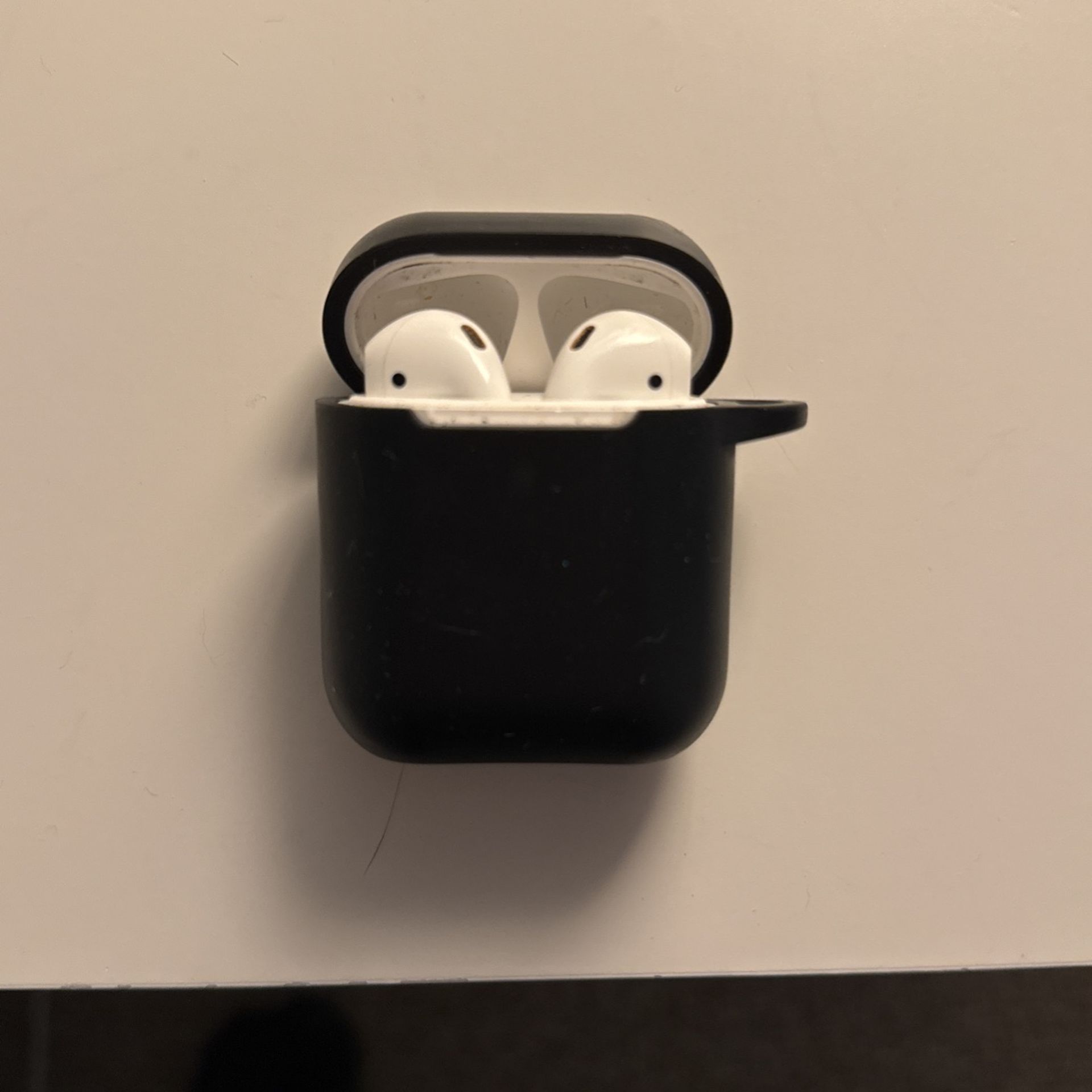 Apple AirPods 1st Generation