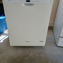 Whirlpool Dishwasher