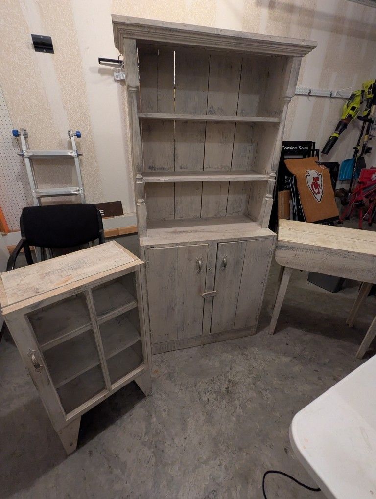White Wood Cabinet Set