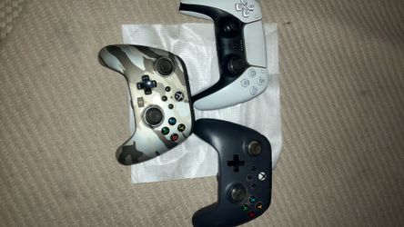 3 Controllers 🎮