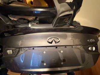 Q50 trunk with carbon fiber duck lid spoiler