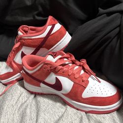 Womens Nike Dunk Low Valentine's Day (2024) 