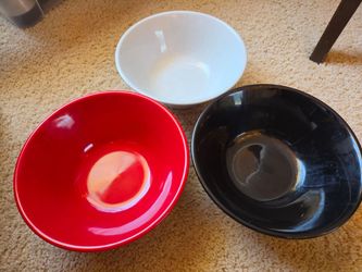 Set of 3 Glossy Mixing Bowls