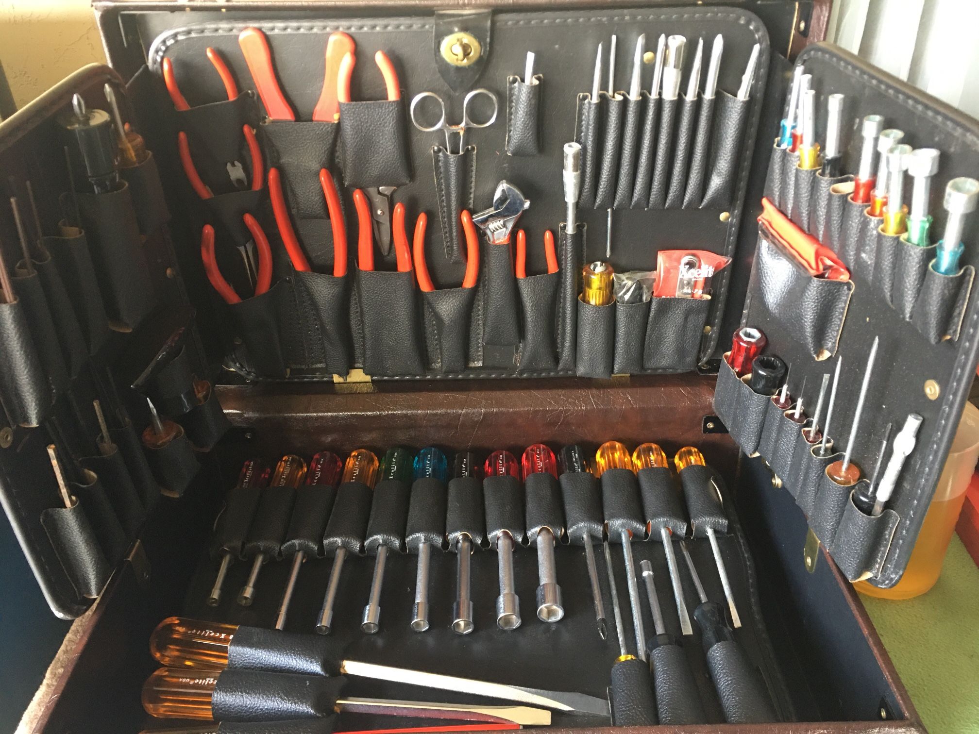 Vintage Xcelite TC-100 Tool Case with tools and key