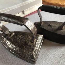 Old Sad Irons 